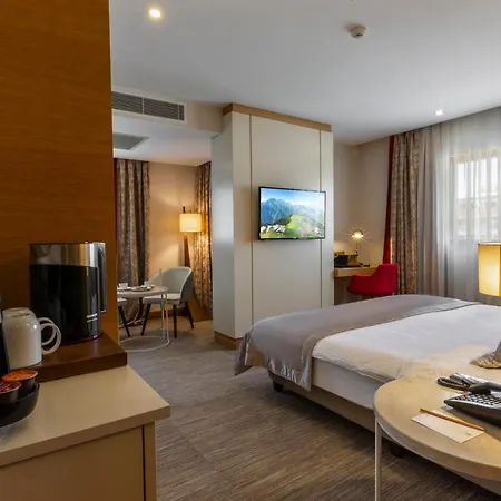 Hotell Kuhla 4*