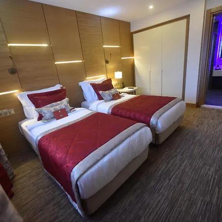 Kuhla فندق ترابزون