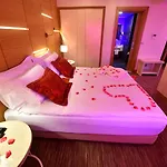Kuhla 4*