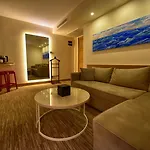 Kuhla Hotel