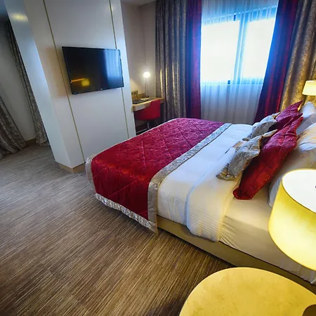 Hotel Kuhla 4*