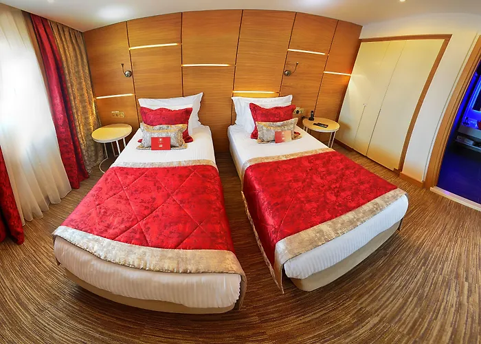 Ξενοδοχείο Kuhla 4*